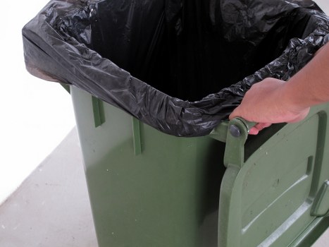 Advanced recycling facility handling construction waste